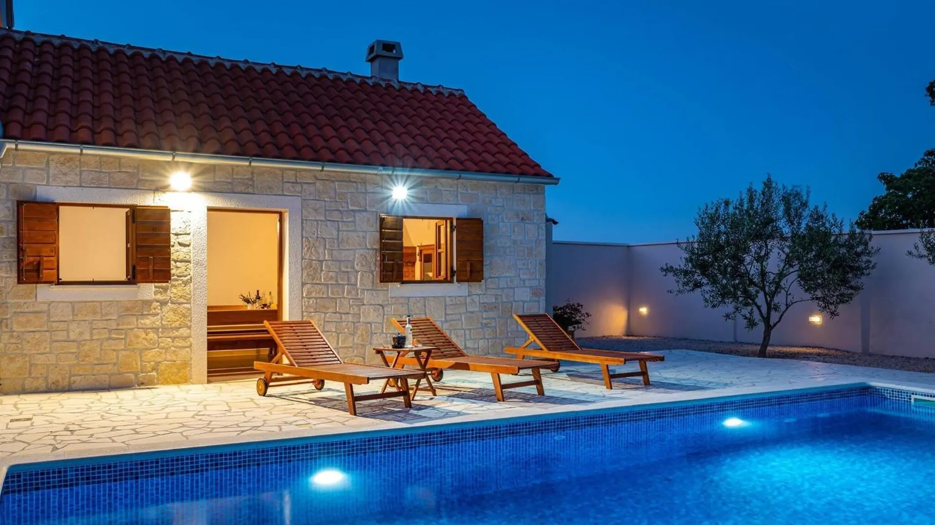 My Dalmatia - Holiday Home Zara With Private Swimming Pool Stankovci