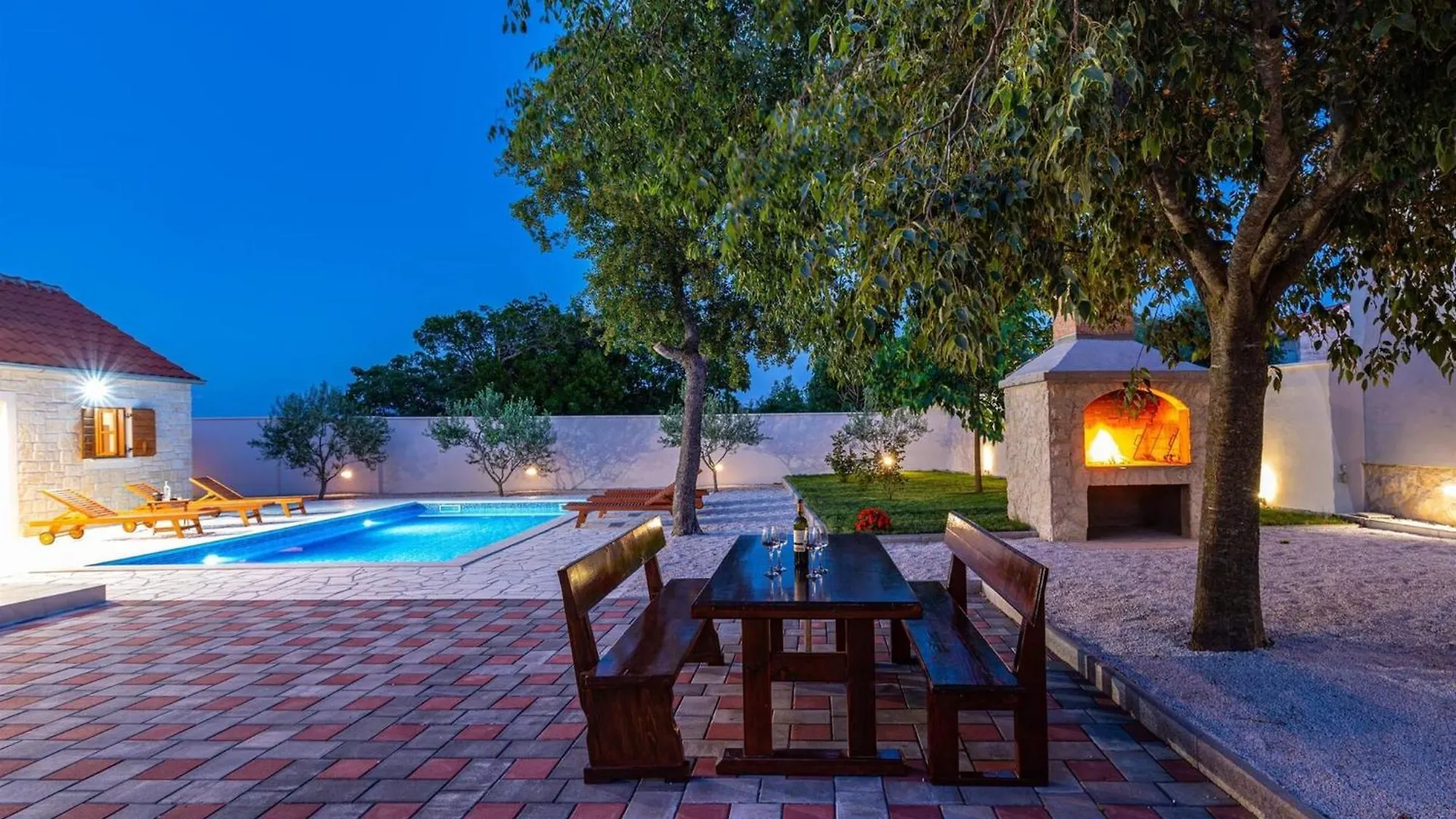 My Dalmatia - Holiday Home Zara With Private Swimming Pool Stankovci