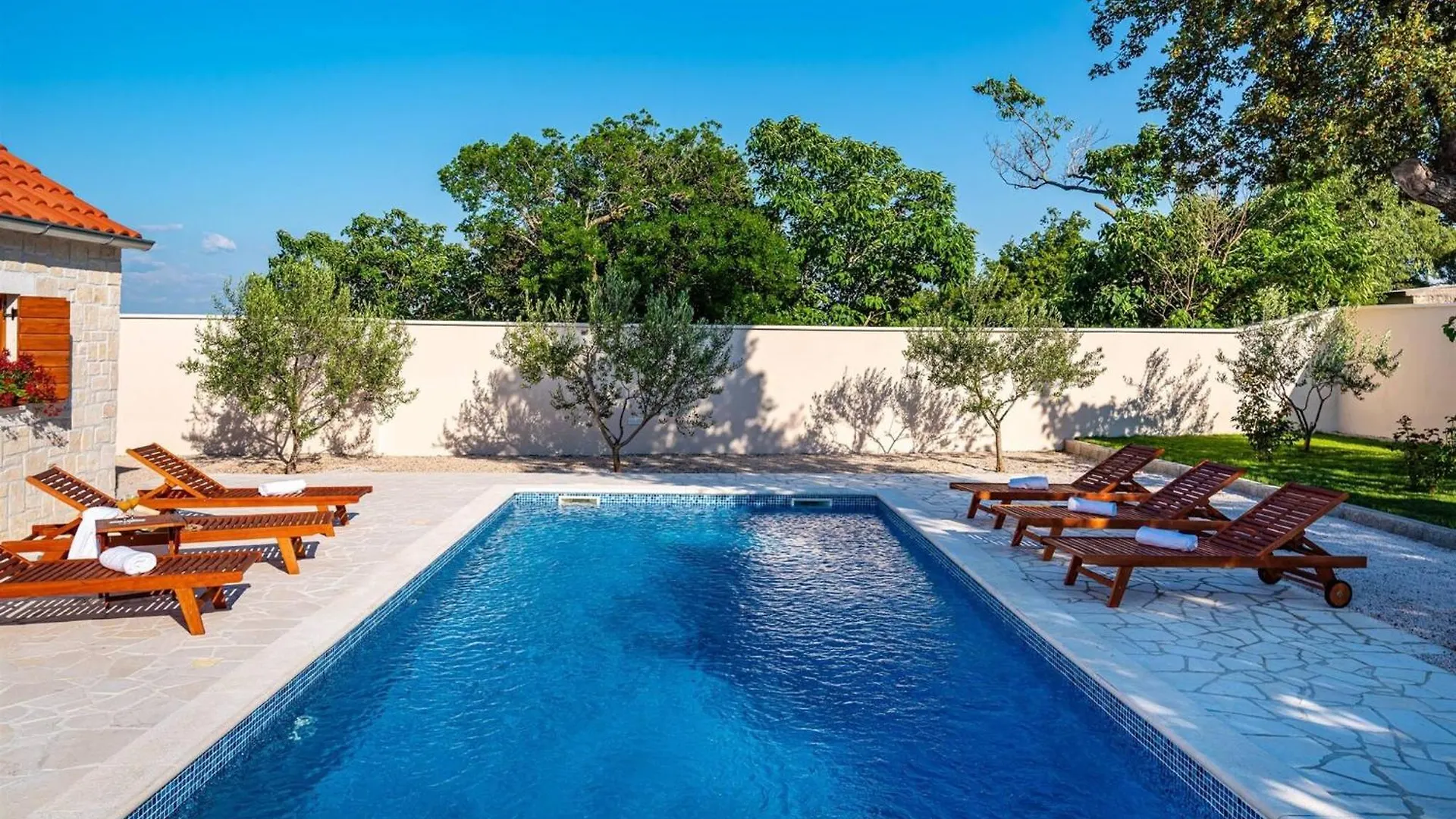 My Dalmatia - Holiday Home Zara With Private Swimming Pool Stankovci