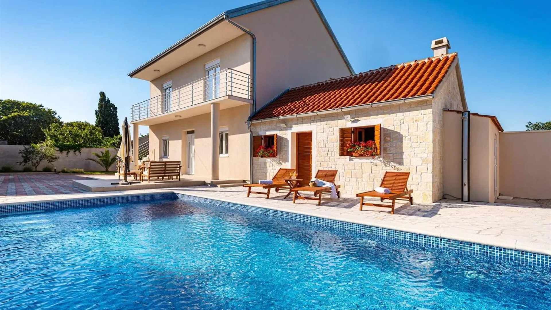 My Dalmatia - Holiday Home Zara With Private Swimming Pool Stankovci
