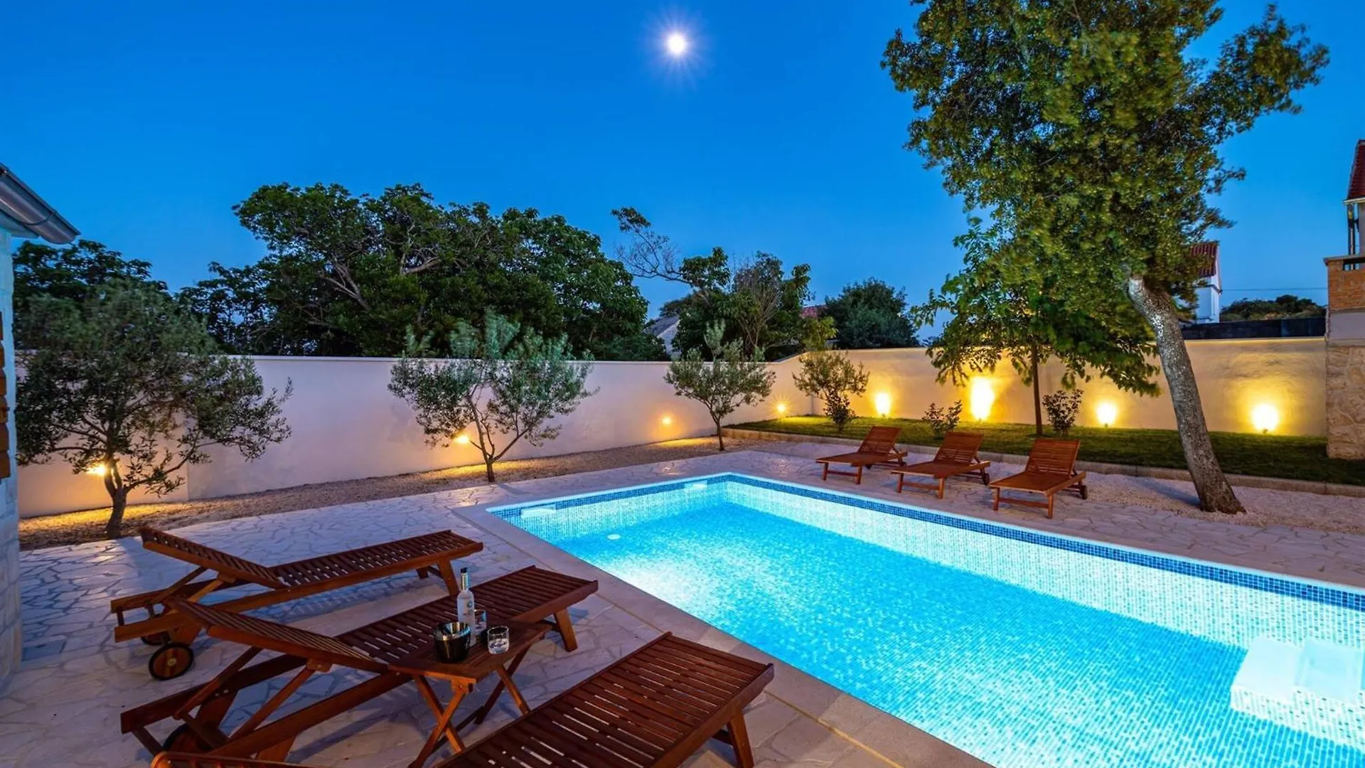 My Dalmatia - Holiday Home Zara With Private Swimming Pool Stankovci